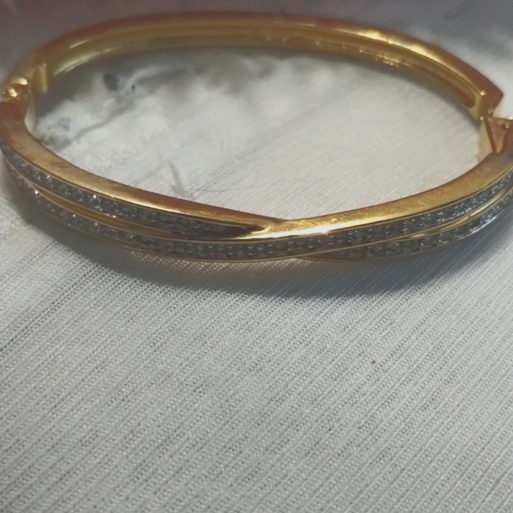 Swarovski twist bangle